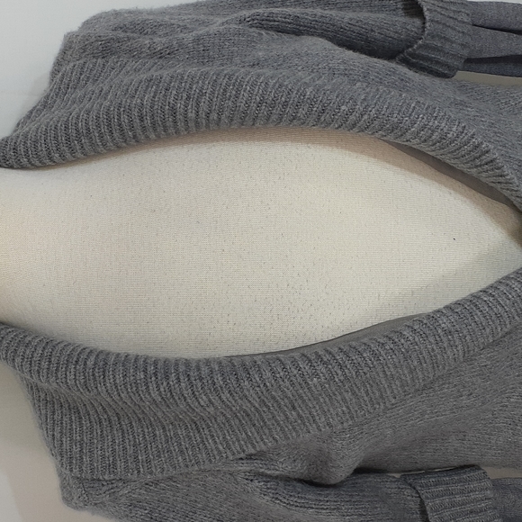 Magashoni grey wool sweater size medium - Picture 2 of 7